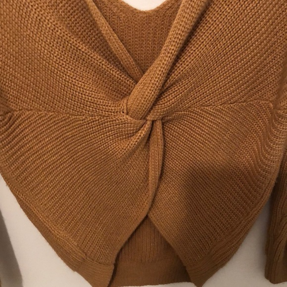 Love Tree Womens V-Neck Cross Twisted Back Long Sleeves Pullover Sweater - Picture 4 of 5